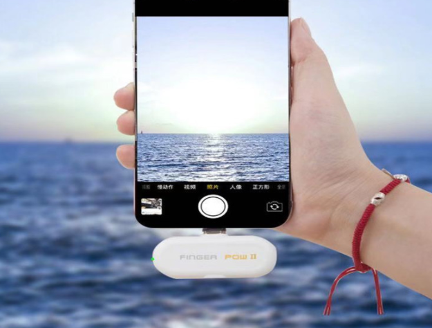Mini Magnetic Wireless Power Bank – Compact Fast Charger for Apple & MagSafe-Compatible Devices