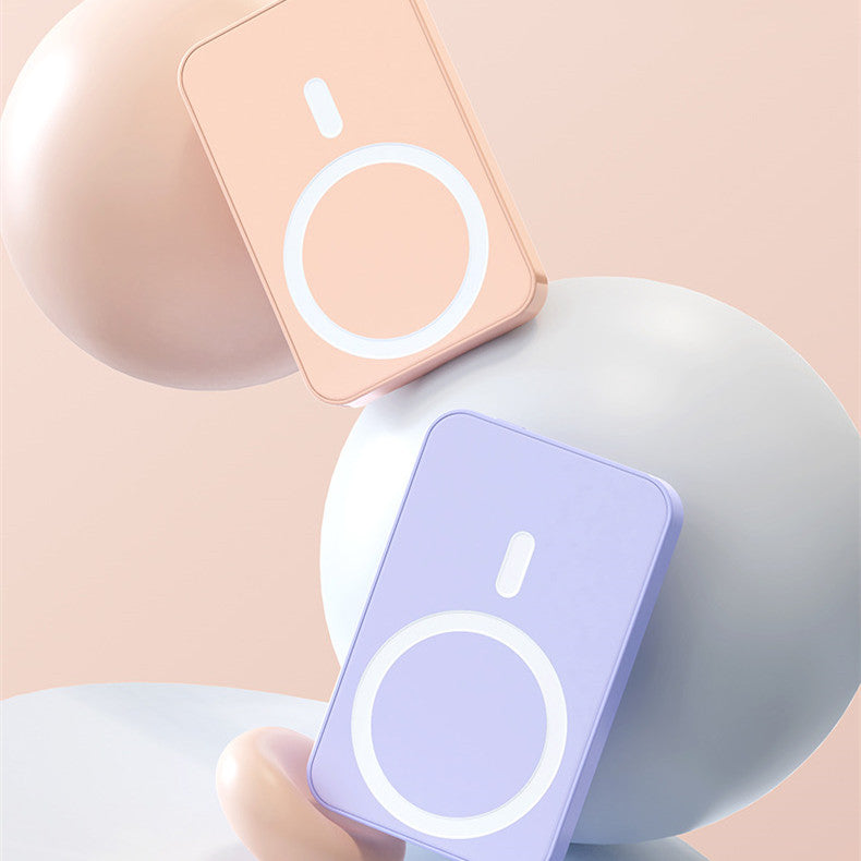 Magnetic Wireless Power Bank – Slim & Lightweight Plastic Battery Pack for Smartphones